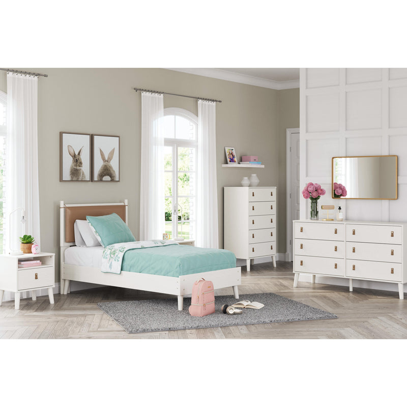 Signature Design by Ashley Aprilyn 5-Drawer Chest ASY5889 IMAGE 17