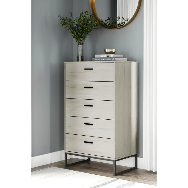 Signature Design by Ashley Socalle 5-Drawer Chest ASY5733 IMAGE 6