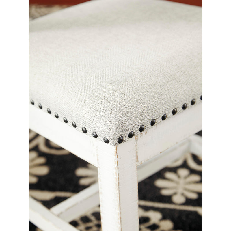  Signature Design by Ashley Valebeck Dining Chair D546-01 IMAGE 3