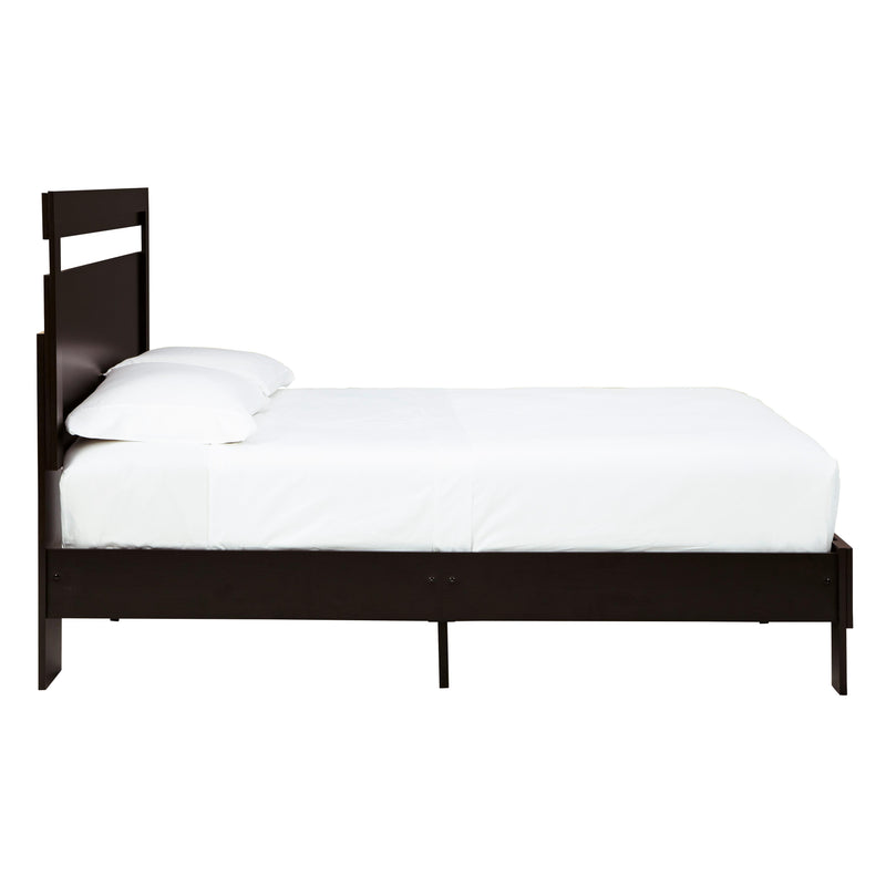 Signature Design by Ashley Finch EB3392B2 Queen Panel Platform Bed IMAGE 3