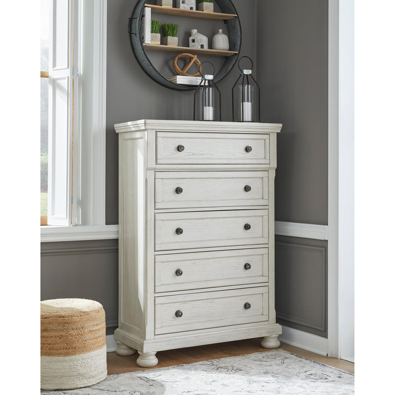  Signature Design by Ashley Robbinsdale B742-46 Five Drawer Chest IMAGE 5