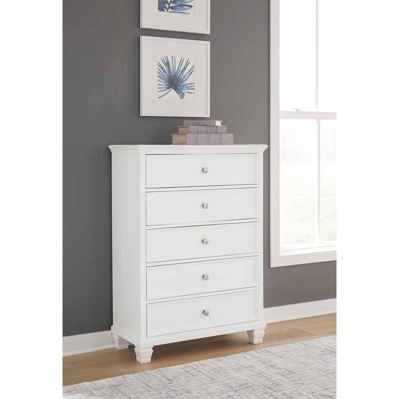  Signature Design by Ashley Fortman B680-46 Five Drawer Chest IMAGE 5