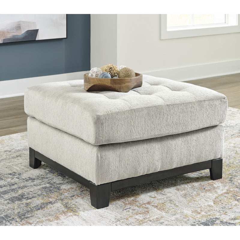  Benchcraft Maxon Place 3300408 Oversized Accent Ottoman IMAGE 4