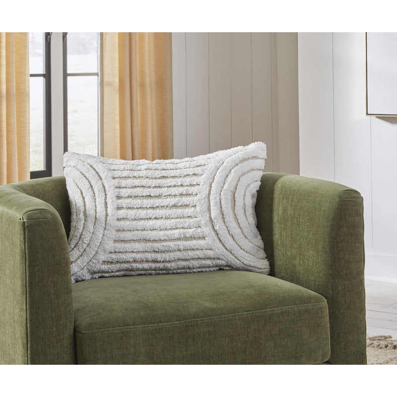  Signature Design by Ashley Farissen A1001062 Pillow IMAGE 4