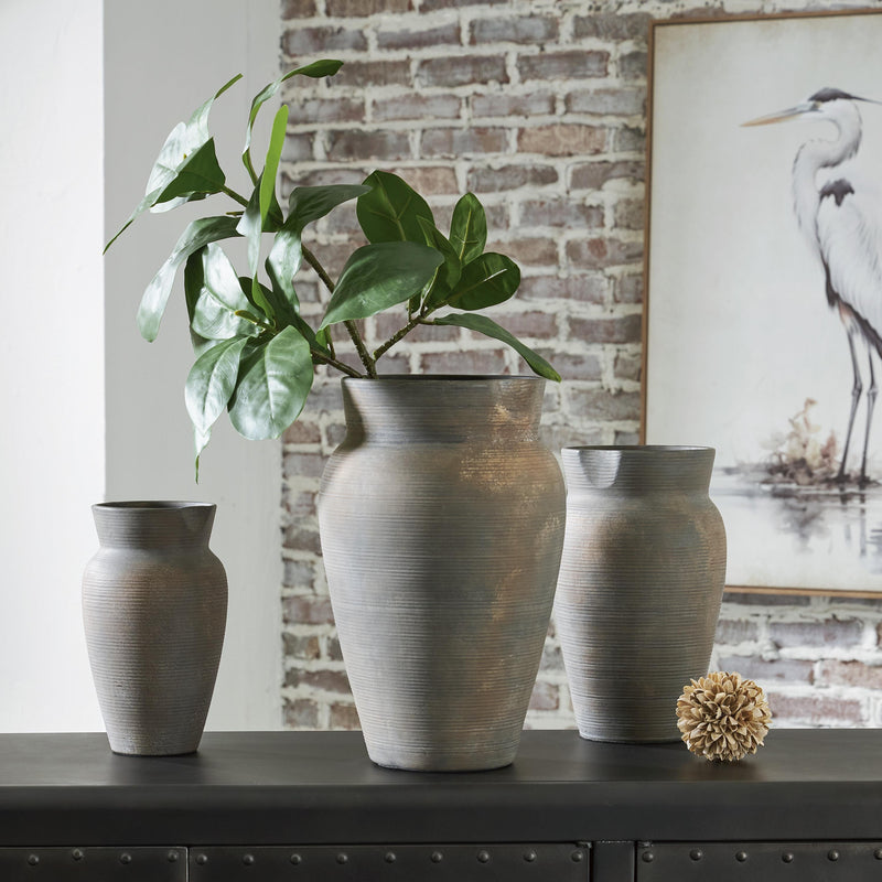  Signature Design by Ashley Brickmen A2000658 Vase IMAGE 4