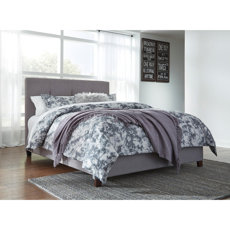 Signature Design by Ashley Dolante Queen Upholstered Bed 169631 IMAGE 1