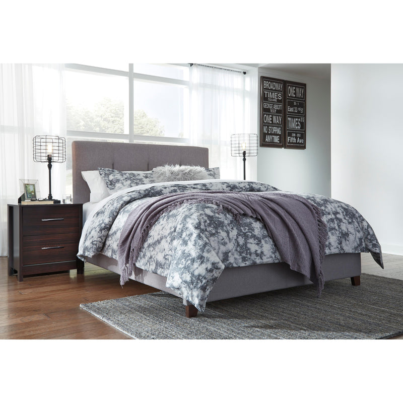 Signature Design by Ashley Dolante Queen Upholstered Bed 169631 IMAGE 2