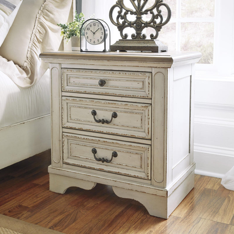 Signature Design by Ashley Realyn 3-Drawer Nightstand ASY3188 IMAGE 4