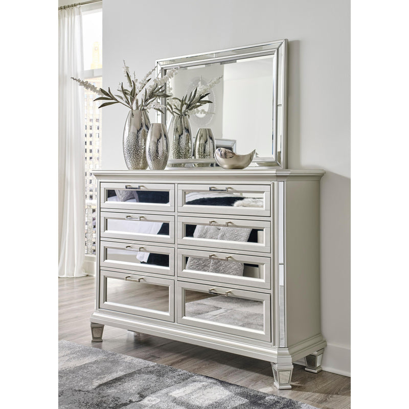 Signature Design by Ashley Lindenfield 8-Drawer Dresser ASY0456 IMAGE 6