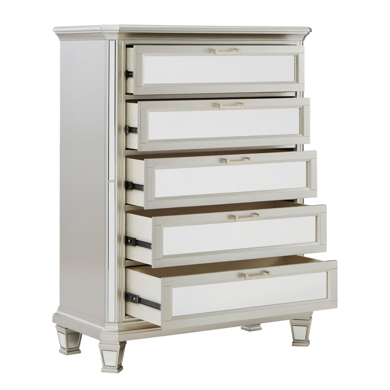 Signature Design by Ashley Lindenfield 5-Drawer Chest ASY0290 IMAGE 2