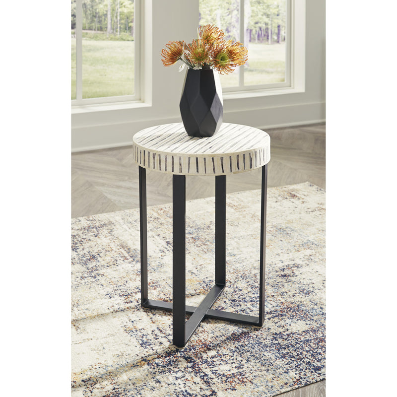 Signature Design by Ashley Crewridge Accent Table ASY4551 IMAGE 4
